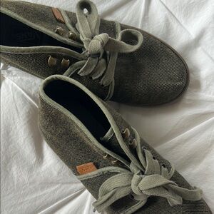 Vans Olive Green Canvas Sneakers - Women’s Size 5